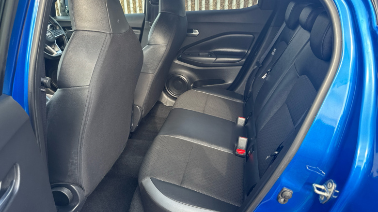 Nissan Juke 1.0 DiG-T 114 N-Connecta 5dr Petrol Hatchback